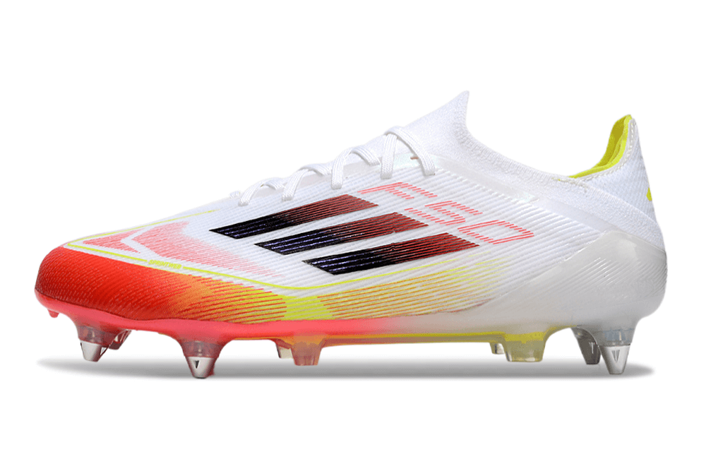 Chuteira Adidas F50 Elite SG - Branco e Laranja com design vibrante e tecnologia para campos molhados.