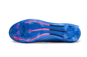 Solado da Chuteira Adidas F50 FG Azul e Rosa com design vibrante e tecnologia de desempenho.