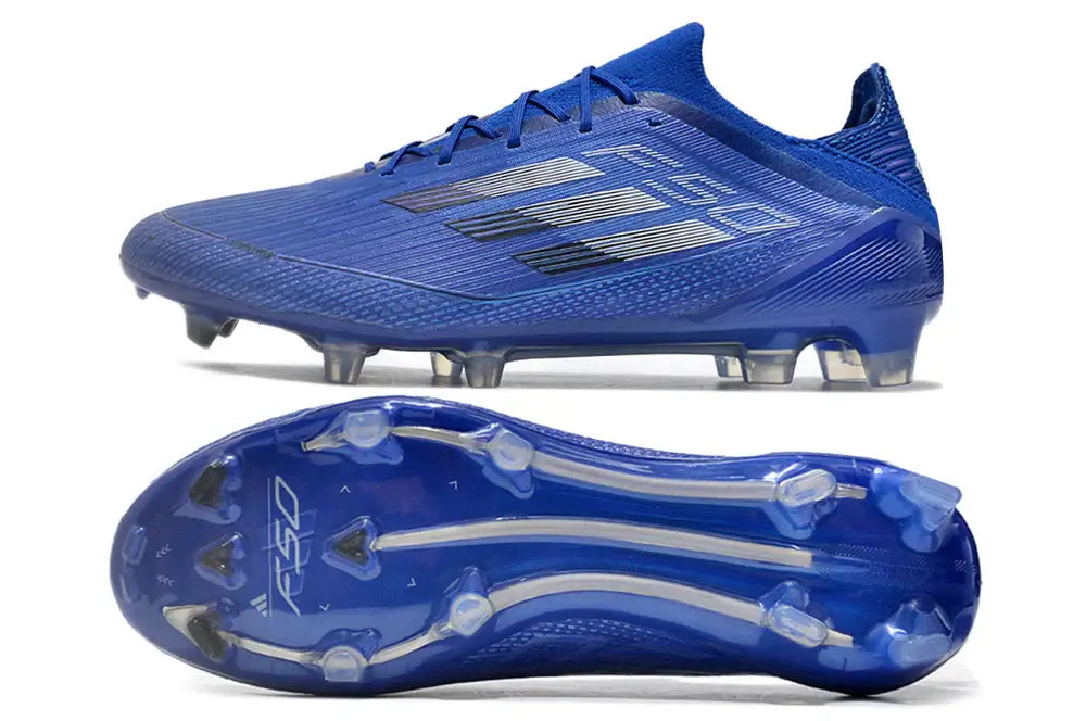 Chuteira Adidas F50 FG Azul e Preto com design moderno e sola para campo natural.