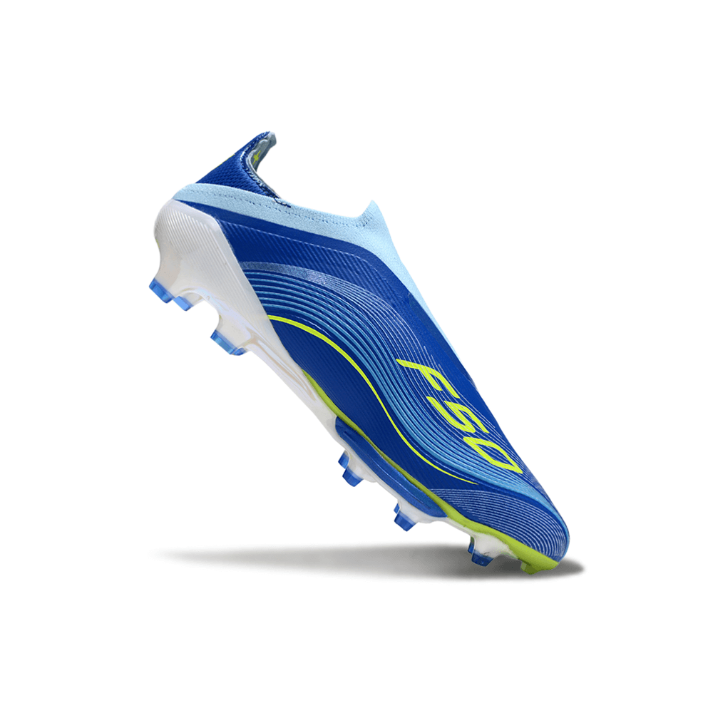 Chuteira Adidas F50 FG Elite - Ed. "Messi" Azul lado esquerdo, em destaque, mostrando o design inovador.
