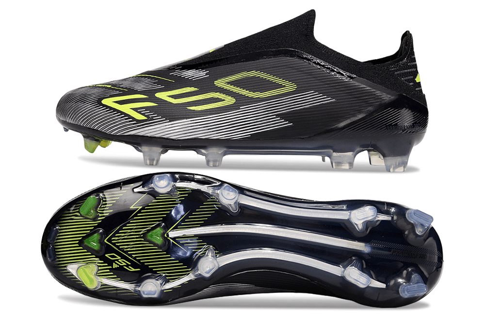 Chuteira Adidas F50 FG Elite Preta com design moderno, sola de gramado e detalhes em verde.