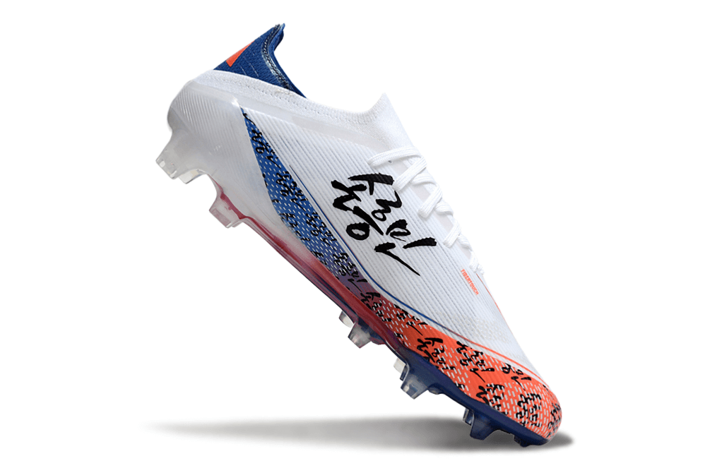 Chuteira Adidas F50 FG Elite Ed. "Son" Branca em ângulo, destacando design, conforto e tecnologia avançada.