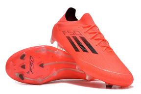 Chuteira Adidas F50 FG Laranja e Preto com design moderno e solado para campo natural