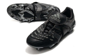 Chuteira Adidas Predator Accelerator FG - Preta com detalhes em preto e sola de tração para futebol.