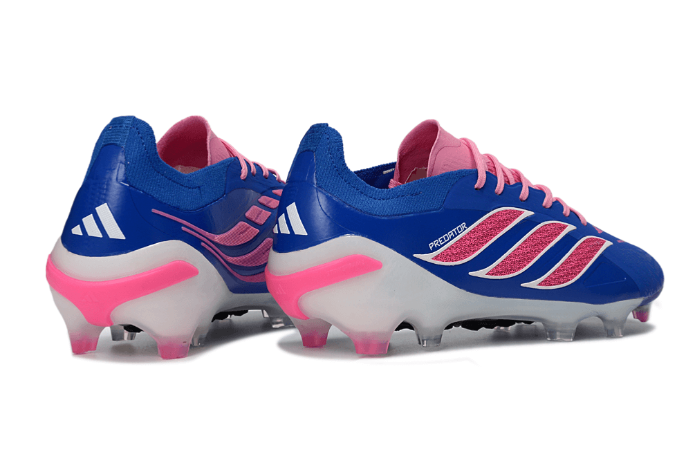 Chuteira Adidas Predator Elite FG 26 - "Finishers Steel" - Azul e Rosa, focada em desempenho e toque preciso.