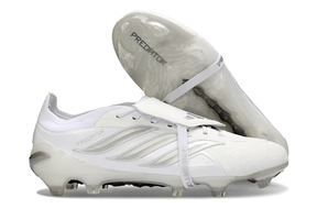 Chuteira Adidas Predator Elite FG 26 - "Finishers Steel" - Branca em ângulo, com detalhes em branco e sola destacada.