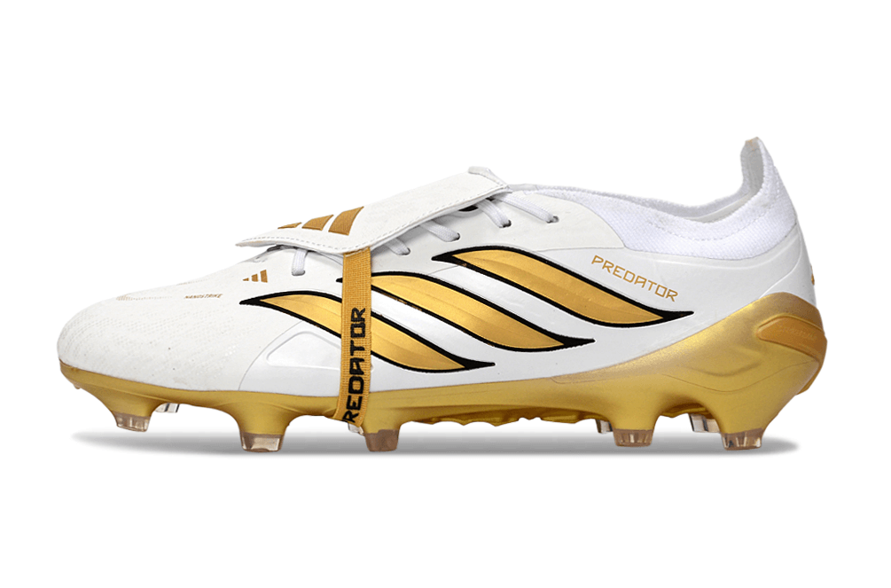 Chuteira Adidas Predator Elite FG 26 - "Finishers Steel" Branca e Dourada, perfil lateral, com design sofisticado.