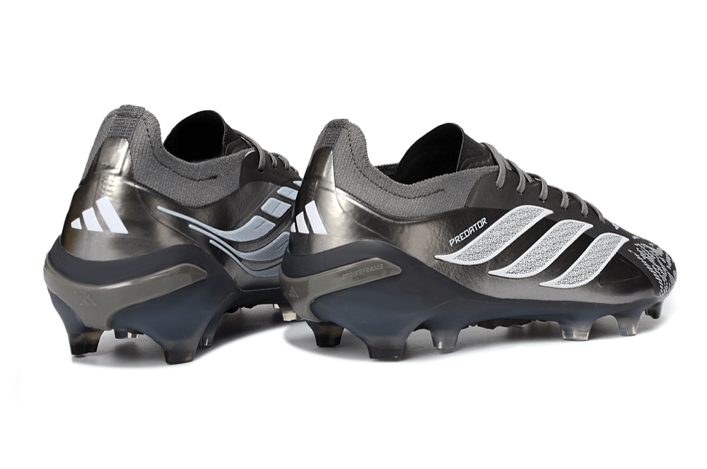 Chuteira Adidas Predator Elite FG 26 - "Finishers Steel" - Prateada, vista traseira e lateral dos calçados de futebol.