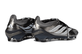 Chuteira Adidas Predator Elite FG 26 - "Finishers Steel" Prateada com design sofisticado e tecnologia avançada.