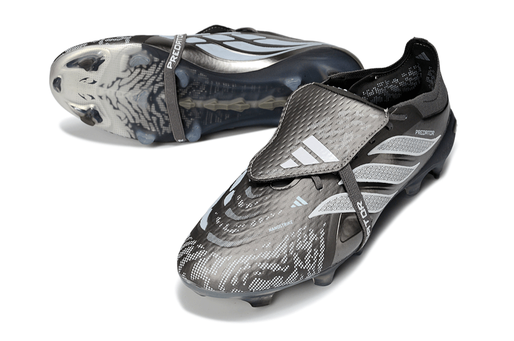 Chuteira Adidas Predator Elite FG 26 - "Finishers Steel" Prateada em detalhe, destacando design e tecnologia de ponta.