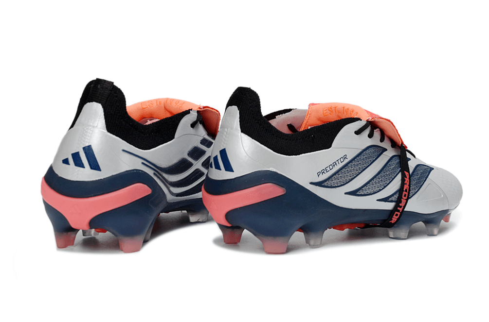 Chuteira Adidas Predator Elite FG 26 - "Finishers Steel" com design inovador e tração superior para campos naturais.