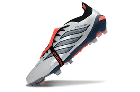Chuteira Adidas Predator Elite FG 26 - "Finishers Steel" com design inovador e tecnologia de ponta.