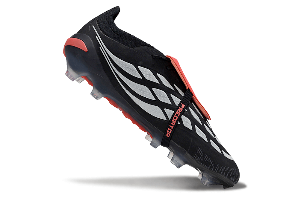Chuteira Adidas Predator Elite FG 26 - "Finishers Steel" Preta e Branca em destaque com design aerodinâmico.