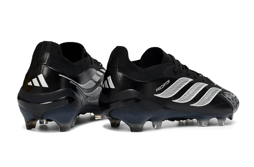 Chuteira Adidas Predator Elite FG 26 - "Finishers Steel" - Preta e Branca, estilo moderno e performance para campo.