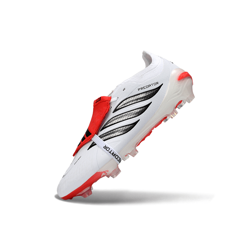 Chuteira Adidas Predator Elite FG 26 Tongue - Branca e Preta em ângulo lateral com detalhes vermelhos.
