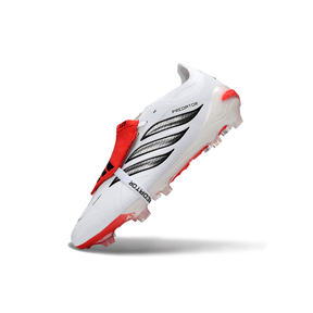 Chuteira Adidas Predator Elite FG 26 Tongue - Branca e Preta em ângulo lateral com detalhes vermelhos.