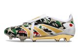 Chuteira Adidas Predator Elite FG Tongue Ed. "Bape" com design exclusivo e cores camufladas.