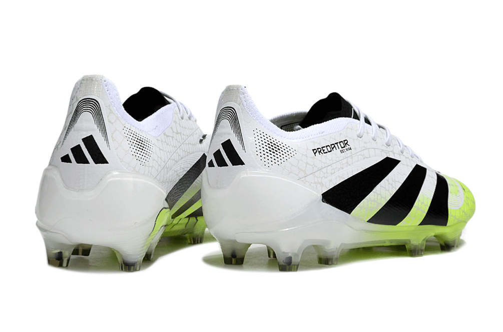 Chuteira Adidas Predator Elite FG - Branca e Amarela com design moderno e funcionalidade para futebol.