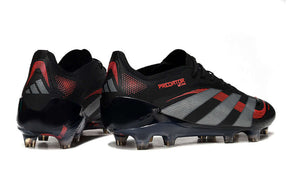 Chuteira Adidas Predator Elite FG - Preta e Vermelha vista traseira com design em preto e vermelho.