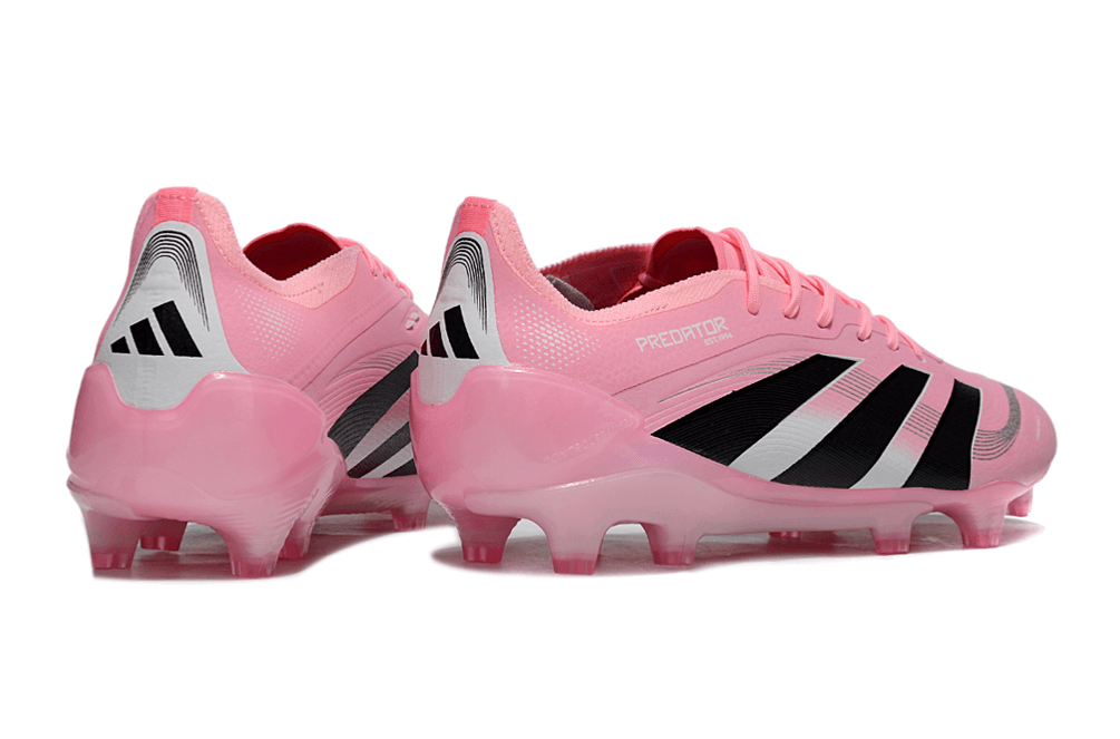 Chuteira Adidas Predator Elite FG - Rosa e Preta com design moderno e aderência para desempenho em campo.