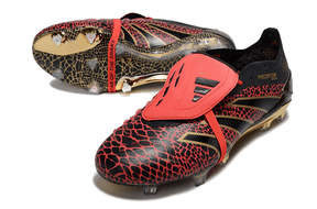 Chuteira Adidas Predator Elite FG Tongue "Year of the Snake" com design exclusivo e sofisticado para desempenho em campo.