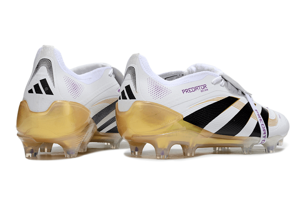 Chuteira Adidas Predator Elite FG Tongue Branca e Dourada, design premium com tecnologia avançada para desempenho em campo.