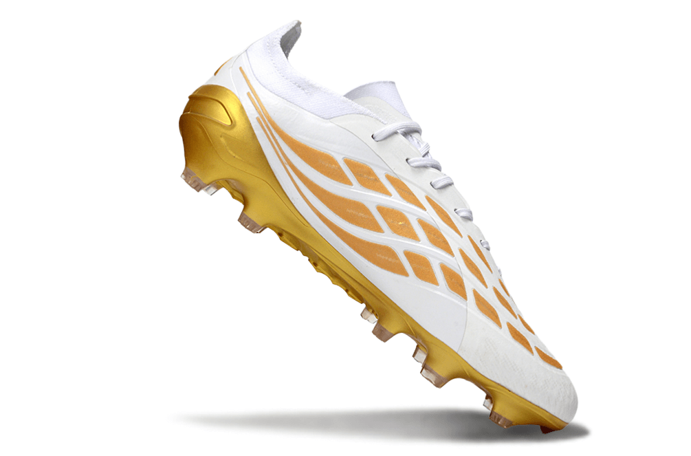 Chuteira Adidas Predator Elite FG 26 - "Finishers Steel" - Branca e Dourada, design elegante e tecnologia de ponta.