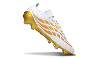 Chuteira Adidas Predator Elite FG 26 - "Finishers Steel" - Branca e Dourada, design elegante e tecnologia de ponta.