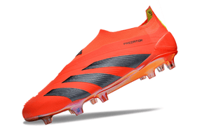 Chuteira Adidas Predator Elite Laceless FG - Laranja e Cinza em fundo branco com design moderno e tecnologia avançada.
