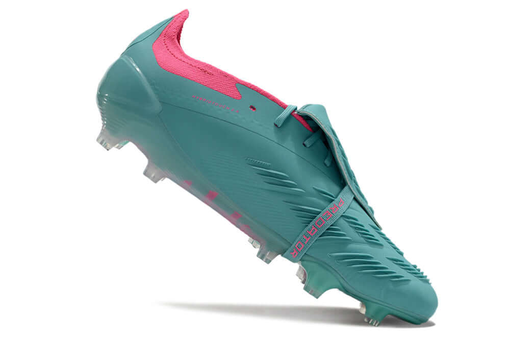 Chuteira Adidas Predator Elite Tongue FG - Azul e Rosa, design vibrante, tecnologia avançada para máxima performance.