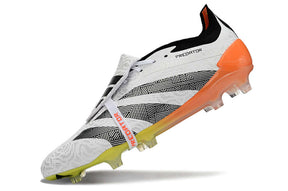 Chuteira Adidas Predator Elite Tongue FG - Branca e Laranja em vista lateral, destacando design moderno e recursos tecnológicos.