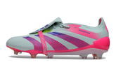 Chuteira Adidas Predator Elite Tongue FG - Branca e Rosa lado direito com design moderno e elegante.