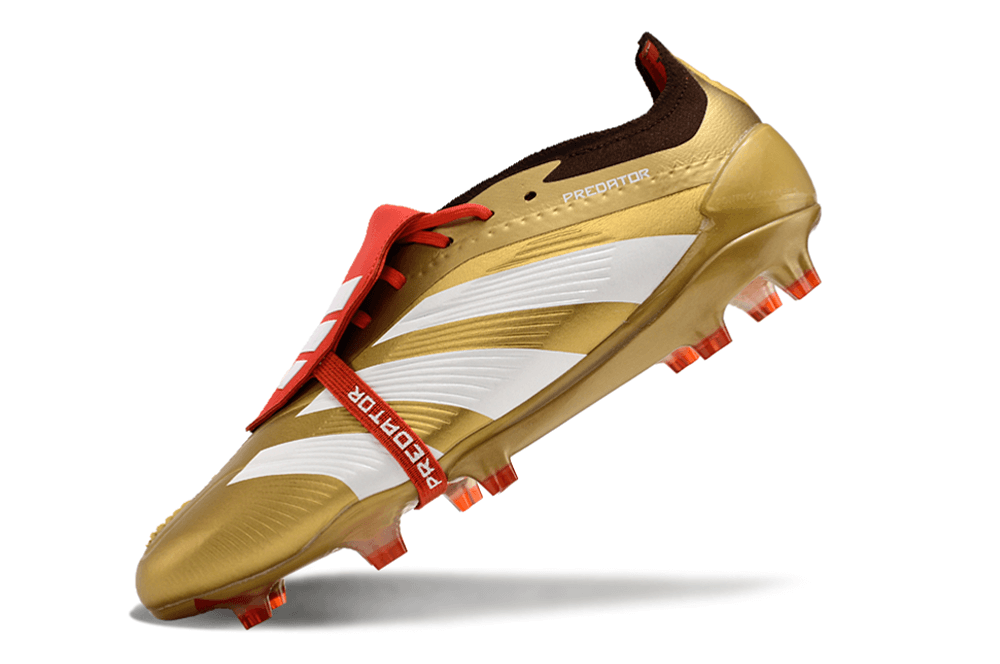 Chuteira Adidas Predator Elite Tongue FG - Dourada e Branca em destaque, mostrando design sofisticado e cores vibrantes.