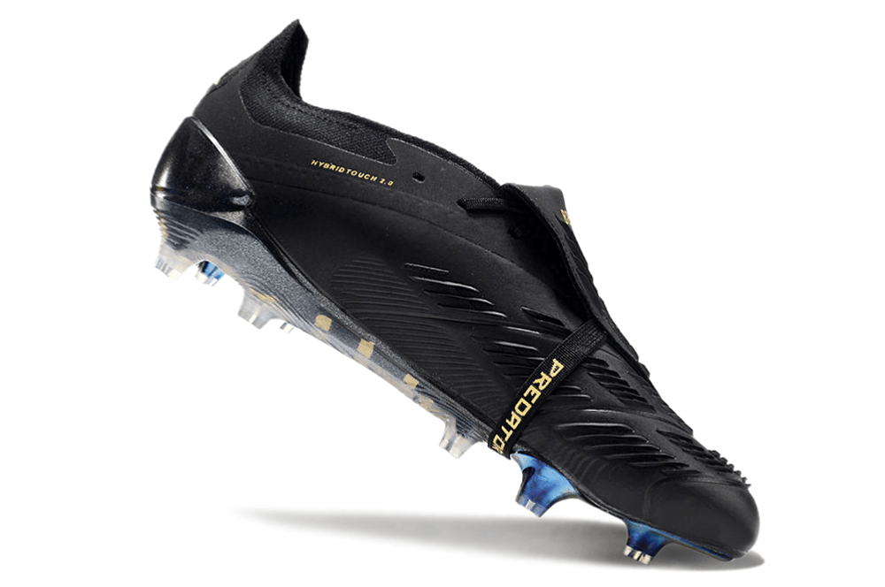 Chuteira Adidas Predator Elite Tongue FG - Preta e Azul em estilo lateral, destacando design e tecnologia de futebol.