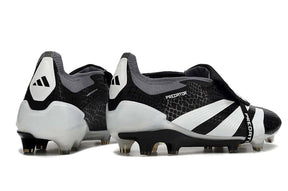 Chuteira Adidas Predator Elite Tongue FG - Preta e Branca com design elegante e tecnologia de ponta para futebol.