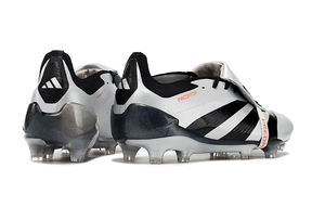 Chuteira Adidas Predator Elite Tongue FG - Preta e Branca com design clássico e tecnologia avançada