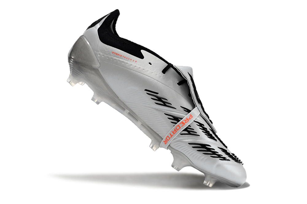 Chuteira Adidas Predator Elite Tongue FG - Preta e Branca com design moderno e tecnologia avançada, ideal para futebol.