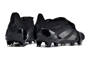 Chuteira Adidas Predator Elite Tongue FG - Preta vista traseira com detalhes em preto e cinza.