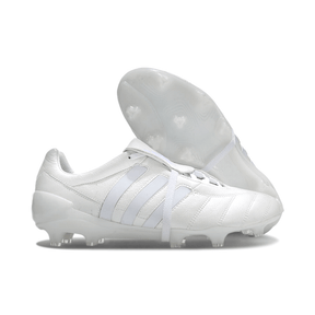 Chuteira Adidas Predator Mania Elite FG Branca - Campo, visão lateral com sola branca e detalhes texturizados.