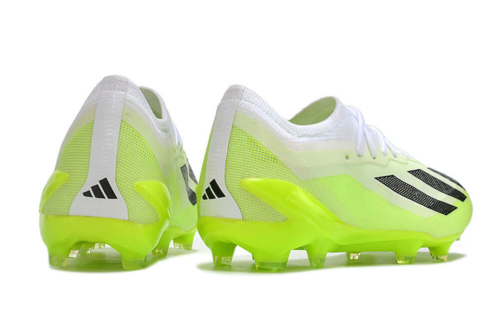 Chuteira Adidas X Crazyfast FG Elite .1 Verde com design moderno e cores vibrantes, ideal para desempenho em campo.