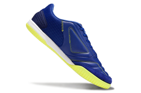 Chuteira Futsal Adidas Competition Top IC Azul e Amarela vista lateral com detalhes amarelos e design aerodinâmico.