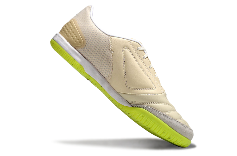 Chuteira Futsal Adidas Competition Top IC Bege e Amarela lateral com detalhes modernos em verde