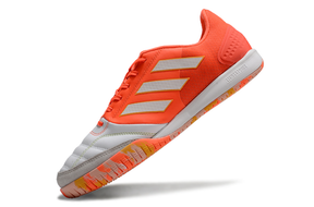 Chuteira Futsal Adidas Competition Top IC Branca e Laranja com design agressivo e tecnologia de ponta.