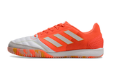 Chuteira Futsal Adidas Competition Top IC Branca e Laranja lado direito com design ousado e cores vibrantes
