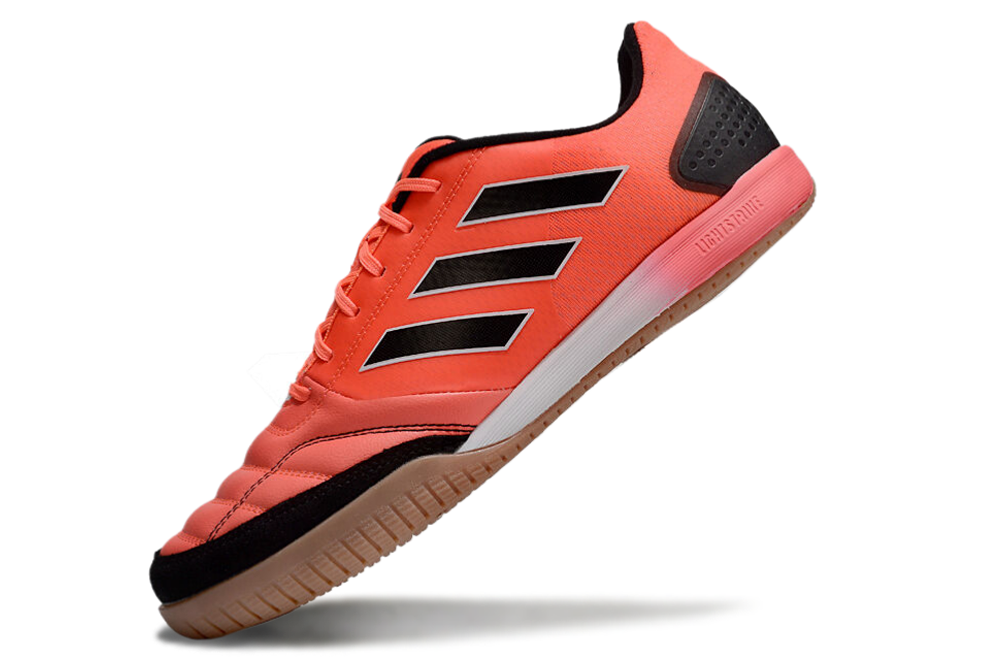 Chuteira Futsal Adidas Competition Top IC Laranja e Preta com design inovador e tecnologia avançada.