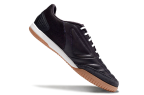 Chuteira Futsal Adidas Competition Top IC Preta e Branca com design elegante e desempenho técnico