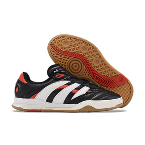 Chuteira Futsal Adidas Copa Mundial IC Preta e Branca com sola IC e design tradicional.