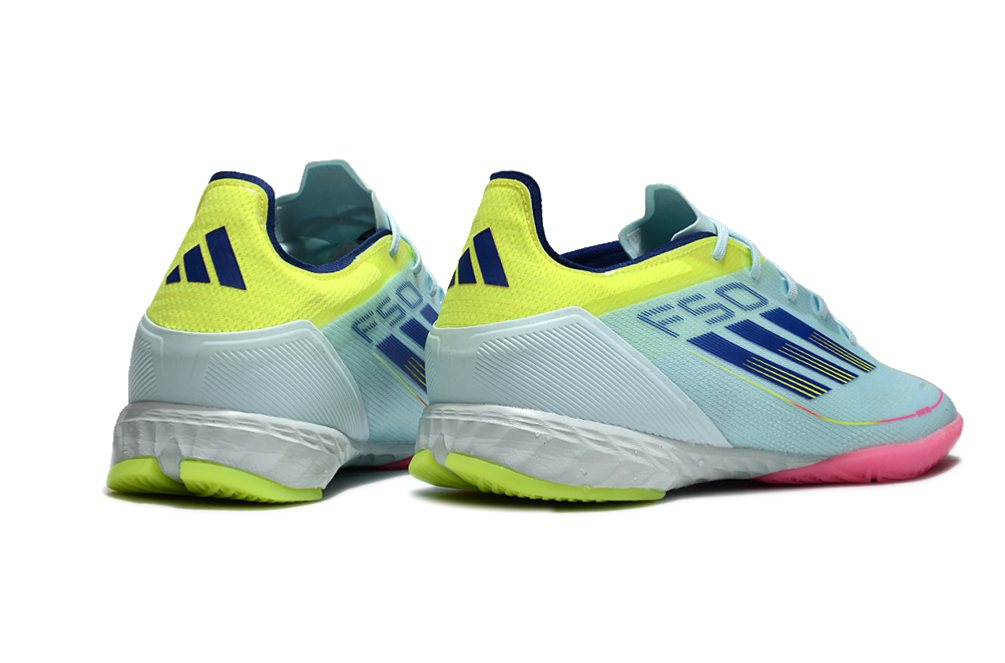 Chuteira Futsal Adidas F50 IC Azul, Rosa e Amarelo - traseira com cores vibrantes