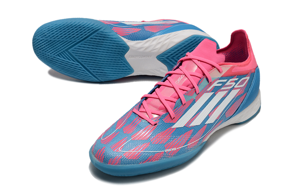 Chuteira Futsal Adidas F50 IC Azul e Rosa, design contemporâneo para jogos de futsal em interiores.