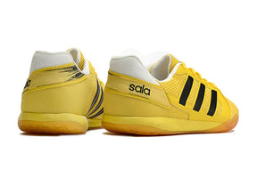 Chuteira Futsal Adidas Top Sala IC Amarelo e Preto vista traseira com detalhes em amarelo e preto.